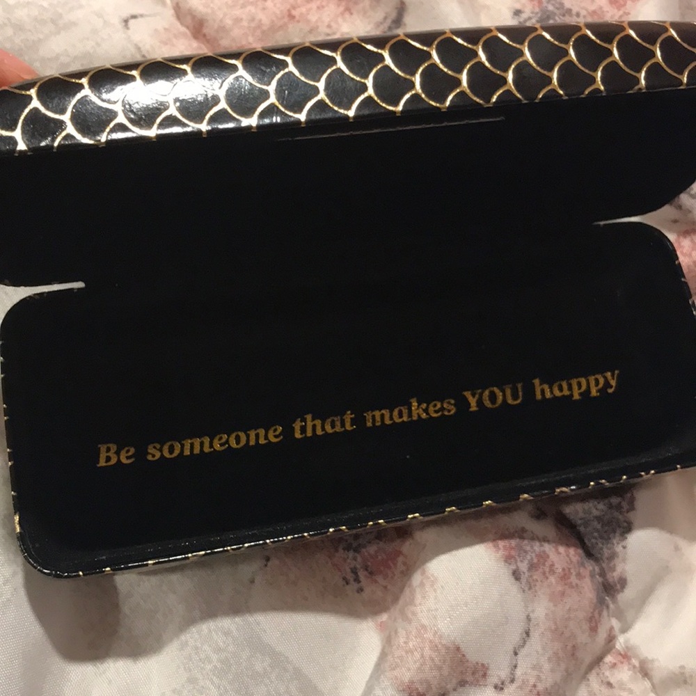 Glasses case - Picture 2 of 4
